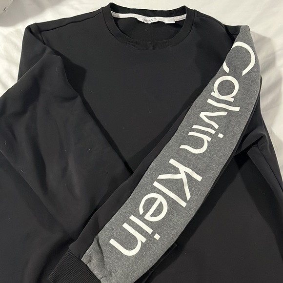 L men’s sweatshirt Calvin Klein - Picture 2 of 3